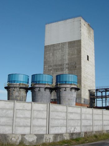 La tour du puits de Marienau. Hauteur de la tour : 55,60 mtres.